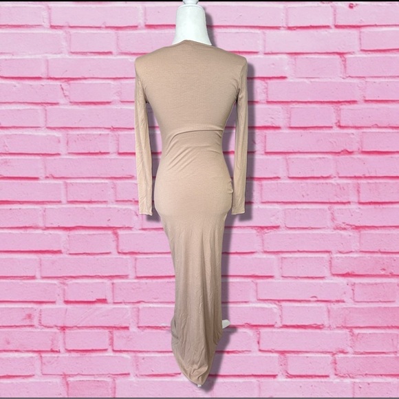 Windsor Looking For The One Basic Long Sleeve Natural Maxi Dress NWT Size Small - Picture 4 of 11